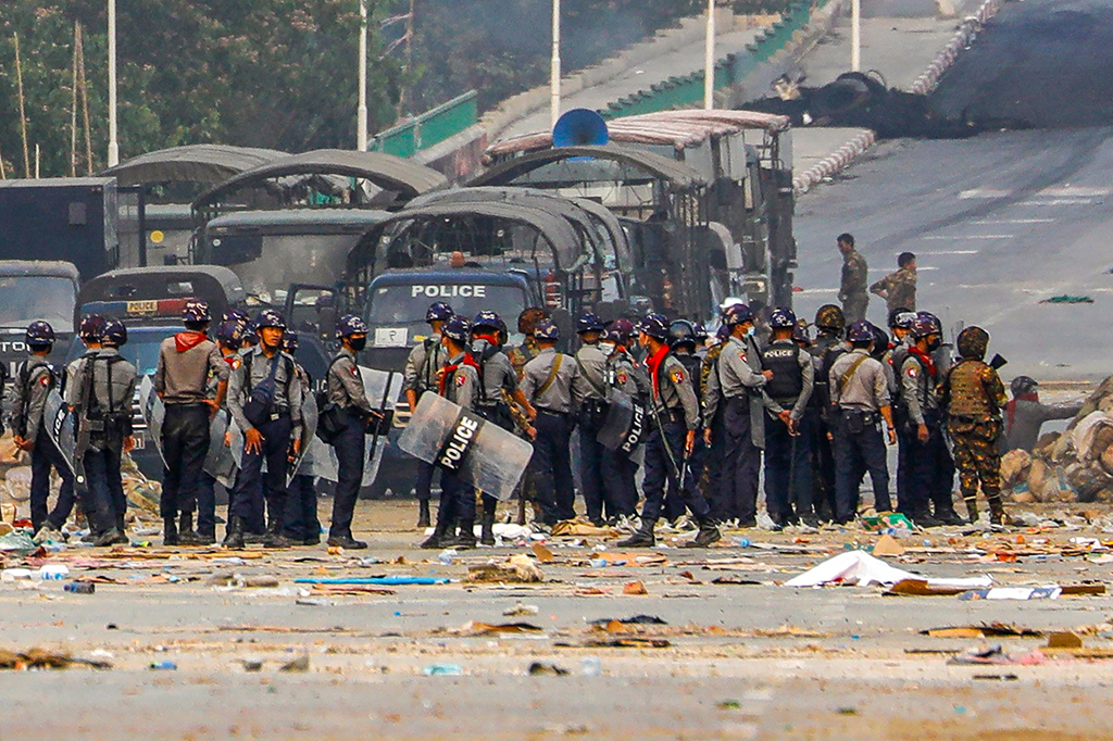 Nach Protesten in Hlaing Tharyar, Yangon (Bild: STR/AFP)