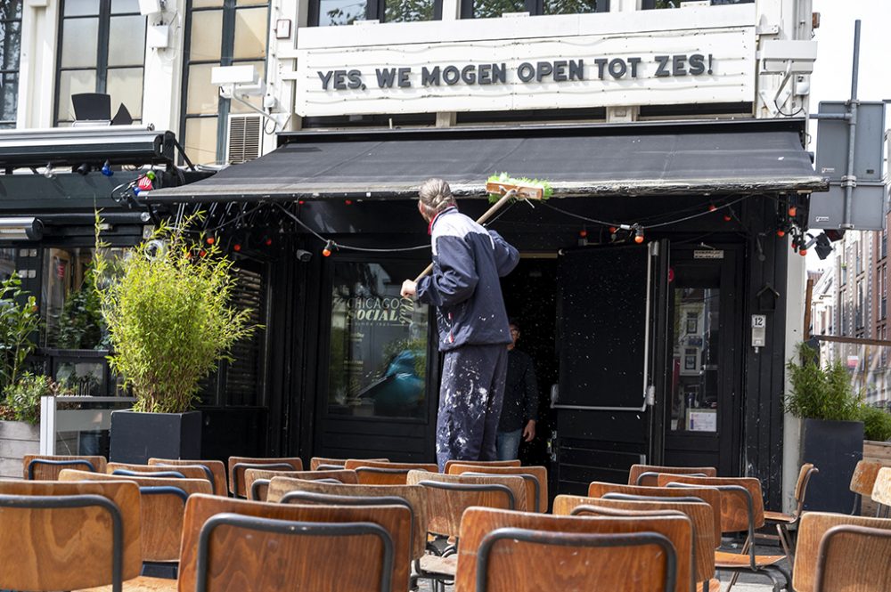 Vorbereitungen für die Terrassen-Öffnung in Amsterdam