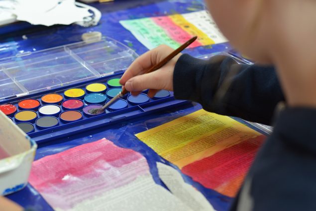 Mittwochsmaler-Atelier bei Kunst und Bühne in Eupen (Bild: Simone Vomberg)