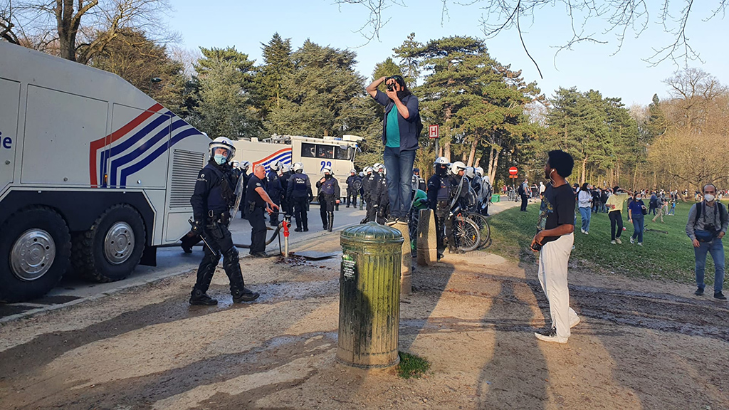Polizeieinsatz im Bois de la Cambre in Brüssel am 1. April (Archivbild: Hatim Kaghat/Belga)