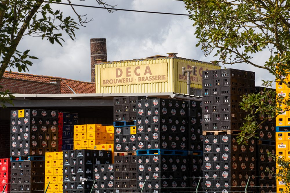 Getränkevorräte einer Brauerei in Vleteren (Bild: Belga/Nicolas Maeterlinck)