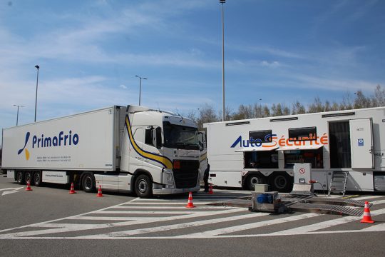 LKW-Kontrollen am Grenzübergang Lichtenbusch