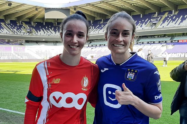 Loredana Humartus mit Tessa Wullaert (Bild: Christophe Ramjoie/BRF)