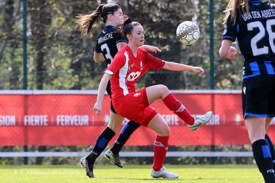 Loredana Humartus bei ihrer Standard-Premiere (Bild: R. Absolonne/standard.be)