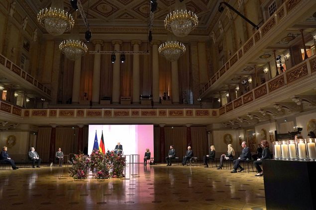 Gedenkfeier für die Opfer der Corona-Pandemie am 18. April im Berliner Konzerthaus (Bild: Michael Sohn/Pool/AFP)