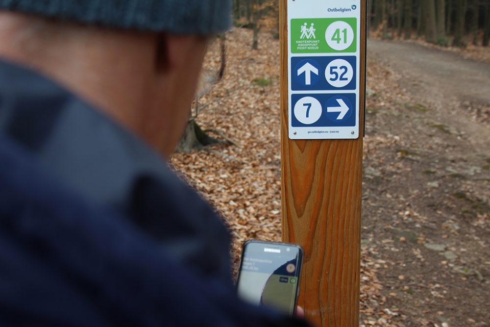 Knotenpunktsystem und App: Wandern in Ostbelgien (Bild: Robin Emonts/BRF)