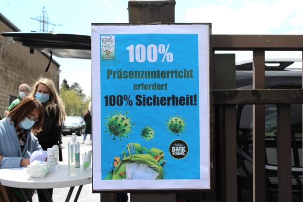 CSC-Kundgebung in Eupen: Impfpriorität für Lehrer gefordert (Bild: Fabian Kühne/BRF)