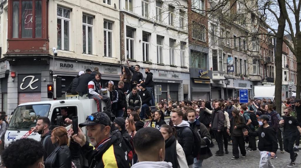 1. Mai: Protest in Lüttich gegen Corona-Auflagen (Bild: Maxime Gilles/Belga)