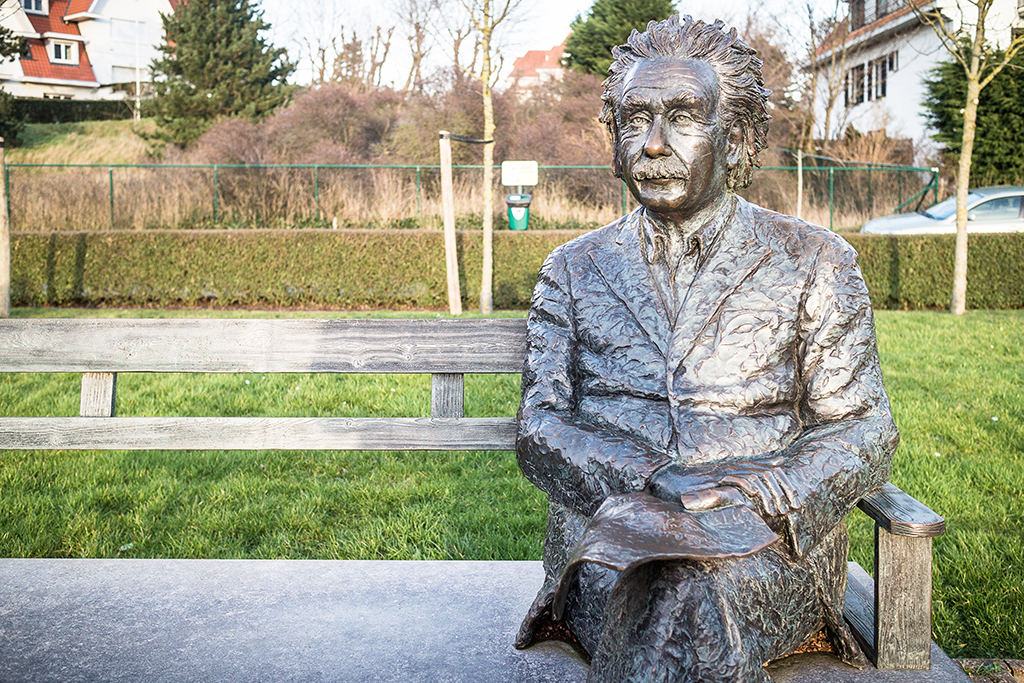 Albert-Einstein-Statue in De Haan (Bild: Siska Gremmelprez/Belga)