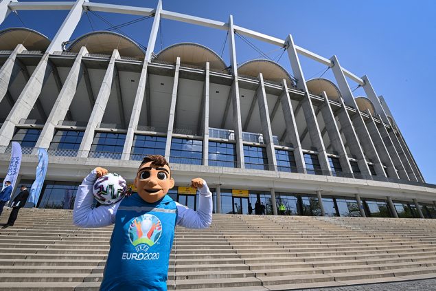Maskottchen der UEFA Euro 2020 (Bild: Daniel Mihailescu/AFP)