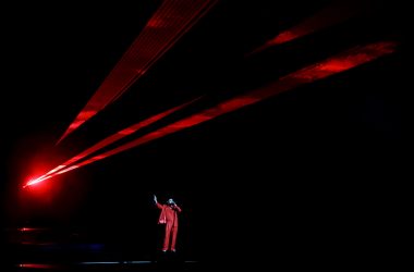 Eurovision Song Contest in Rotterdam - Duncan Laurence, der letzte Gewinner, eröffnet das erste Halbfinale (Bild: Kenzo Tribouillard/AFP)
