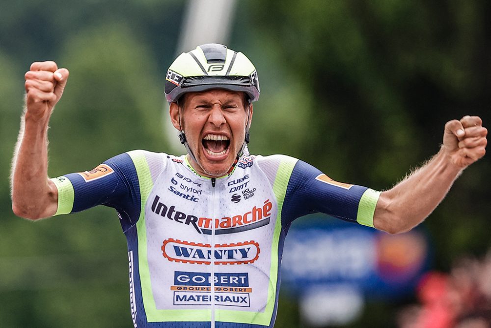 Taco Van der Hoorn gewinnt dritte Etappe des Giro d'Italia (Bild: Luca Bettini/AFP)