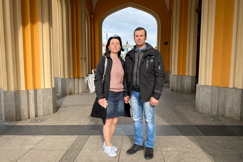 Natalia und Dmitry Protassewitsch, die Eltern des belarussischen Regimekritikers Roman Protassewitsch (Bild: Jaap Arriens/AFP)