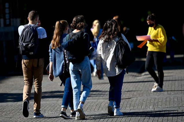Sekundarschüler (Bild: Dirk Waem/Belga)
