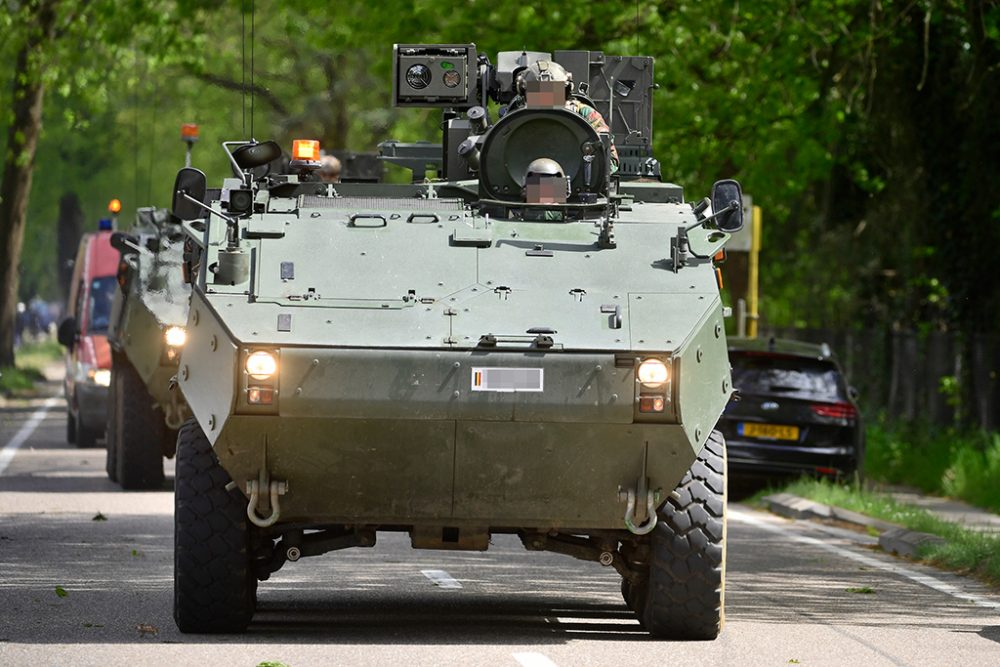 Militärfahrzeuge im Nationalpark Hoge Kempen (Bild: Laurie Dieffembaca/Belga)