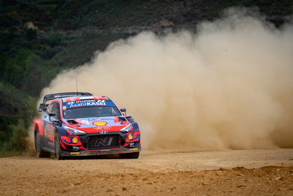 Ott Tänak/Martin Järveoja bauen die Führung aus (Bild: Fabien Dufour/Hyundai Motorsport)