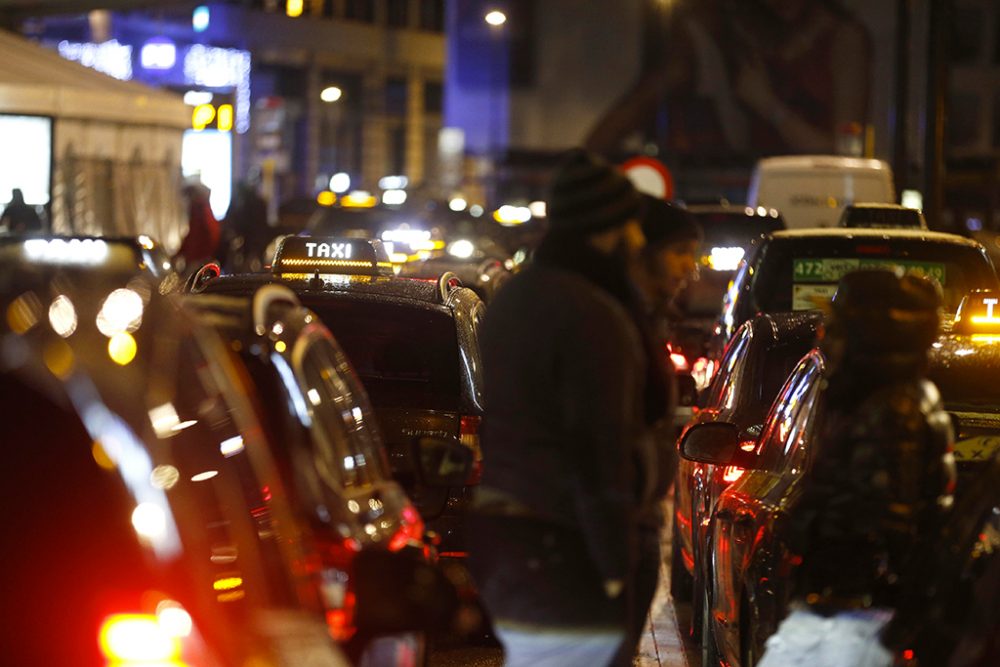 Taxifahrer in Brüssel (Bild: Nicolas Maeterlinck/Belga)