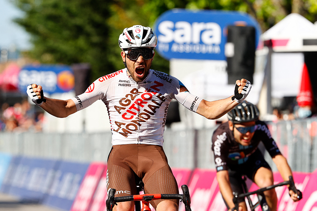 Andrea Vendrame gewinnt die zwölfte Etappe des Giro d'Italia (Bild: Luca Bettini/AFP)