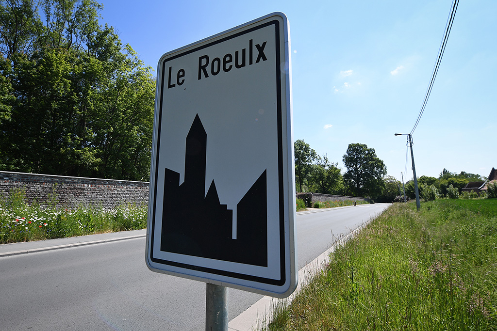 Ortsschild von "Le Roeulx" im Hennegau (Bild: David Stockman/Belga)