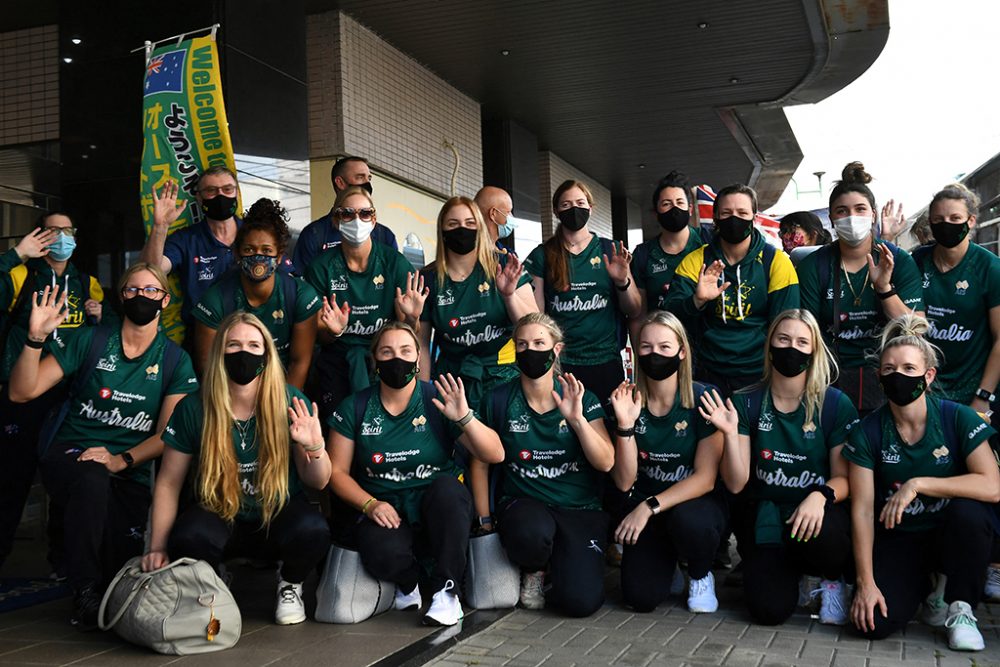 Die australische Frauen-Softball-Mannschaft ist in Japan angekommen (Bild: Kazuhiro Nogi/AFP)