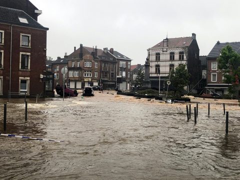 Hochwasser in Dolhain/Limbourg am 15. Juli 2021