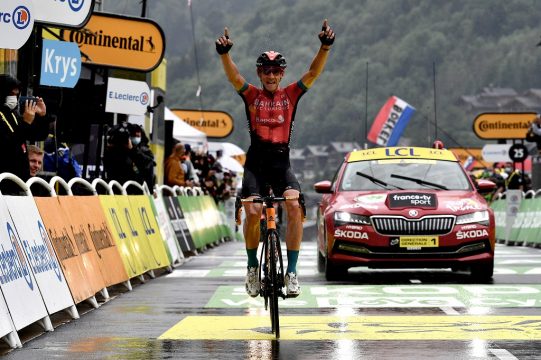 Dylan Teuns sorgt für den zweiten belgischen Etappensieg bei der Tour de France (Bild: Philippe Lopez/AFP)