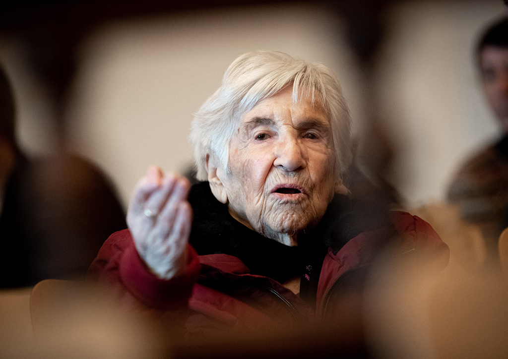 Die Holocaust-Überlebende Esther Bejarano (Bild: Christian Charisius/POOL/AFP)