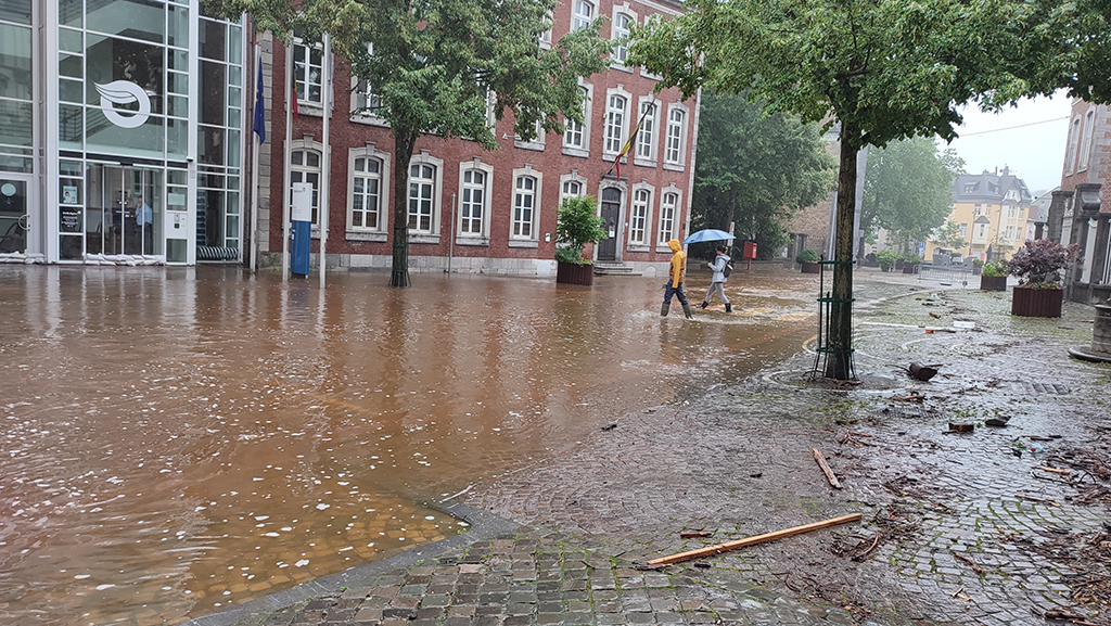 Hochwasser in der Eupener Gospertstraße am 15. Juli 2021 (Archivbild: Katrin Margraff/BRF)