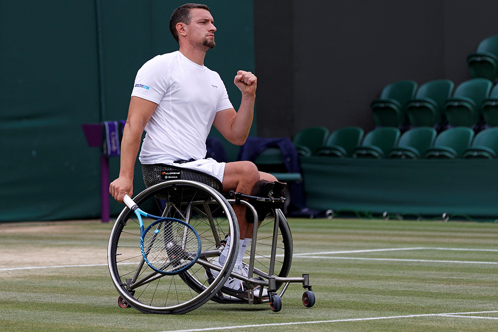 Joachim Gérard gewinnt das Rollstuhltennis-Finale in Wimbledon (Bild: Adrian Dennis/AFP)