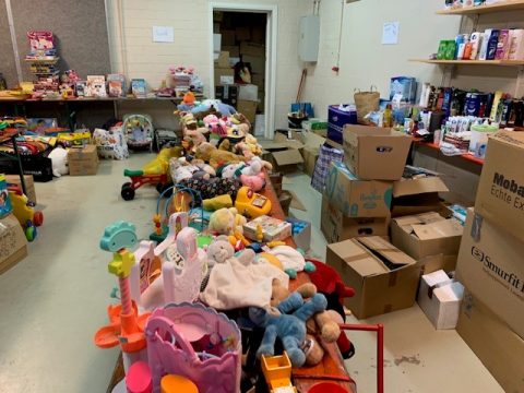 Ausgabestelle für Sachspenden des Roten Kreuzes in Eupen (Bild: RK)