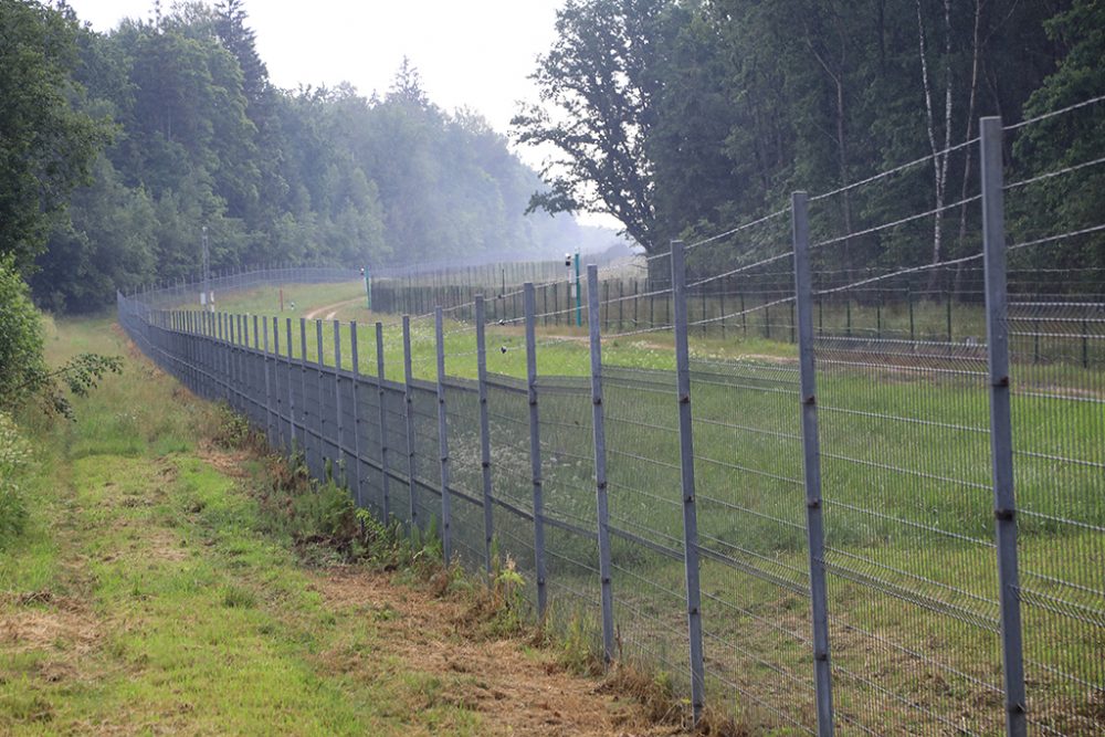 Grenzzaun zwischen Litauen und Belarus im litauischen Medininkai (Bild: Petras Malukas/AFP)