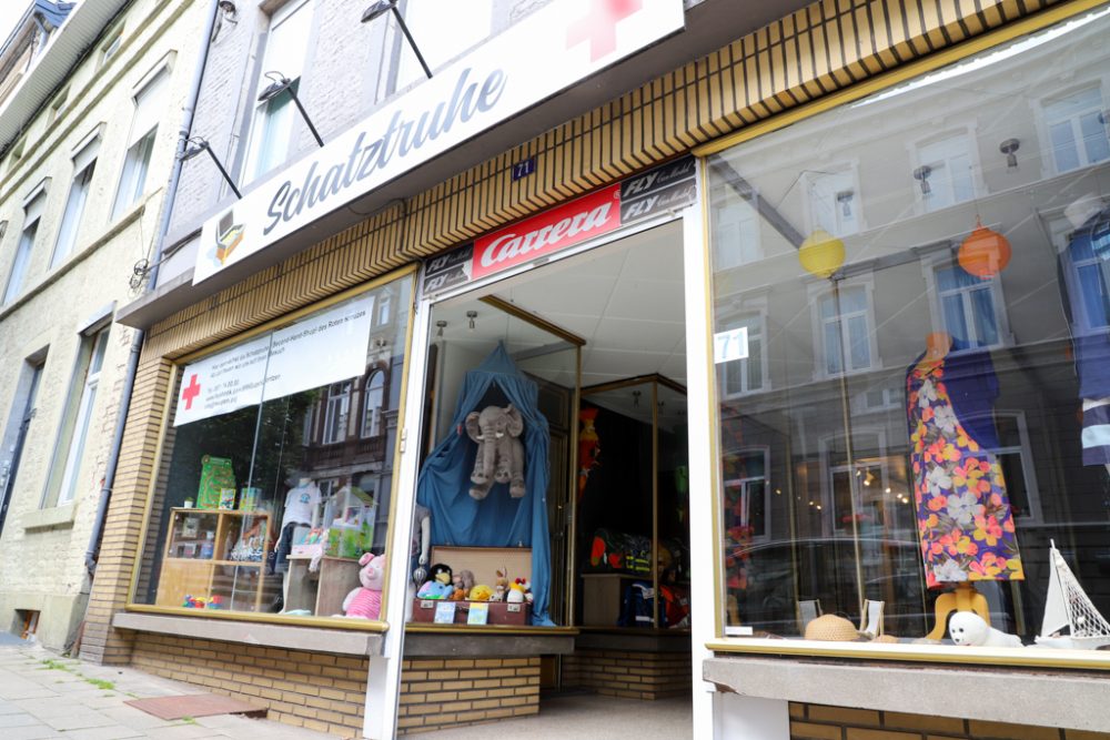 "Schatztruhe": Second-Hand-Laden am neuen Standort in der Eupener Neustraße (Bild: Julien Claessen/BRF)