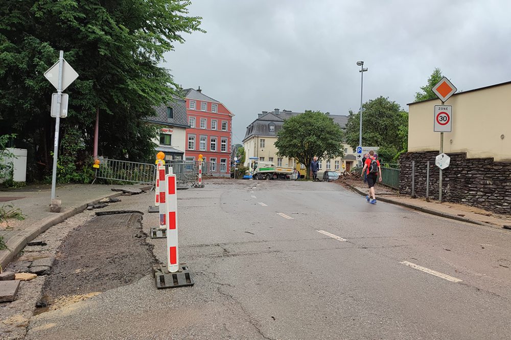 Für Fußgänger ist die Brücke im Schilsweg aber zugänglich (Bild: Katrin Margraff/BRF)