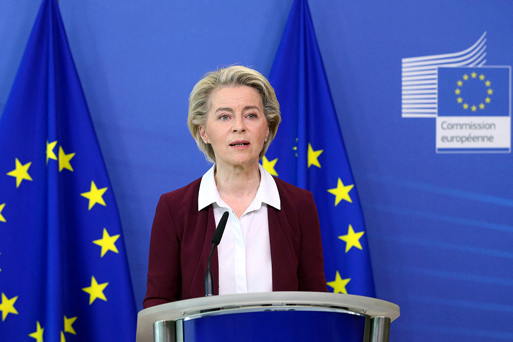 EU-Kommissionspräsidentin Ursula von der Leyen (Bild: François Walschaerts/POOL/AFP)