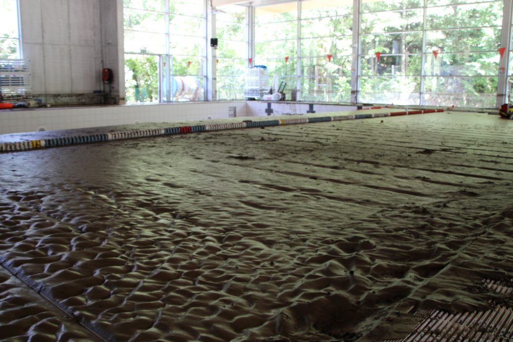 Schäden im Wetzlarbad nach der Hochwasser-Katastrophe in der Eupener Unterstadt (Bild: Robin Emonts/BRF)