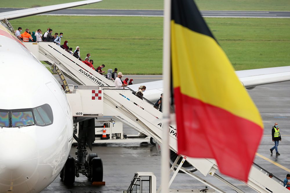 In Melsbroek ist am Montagmorgen ein Evakuierungsflug aus Afghanistan gelandet (Bild: Benoît Doppagne/Belga)