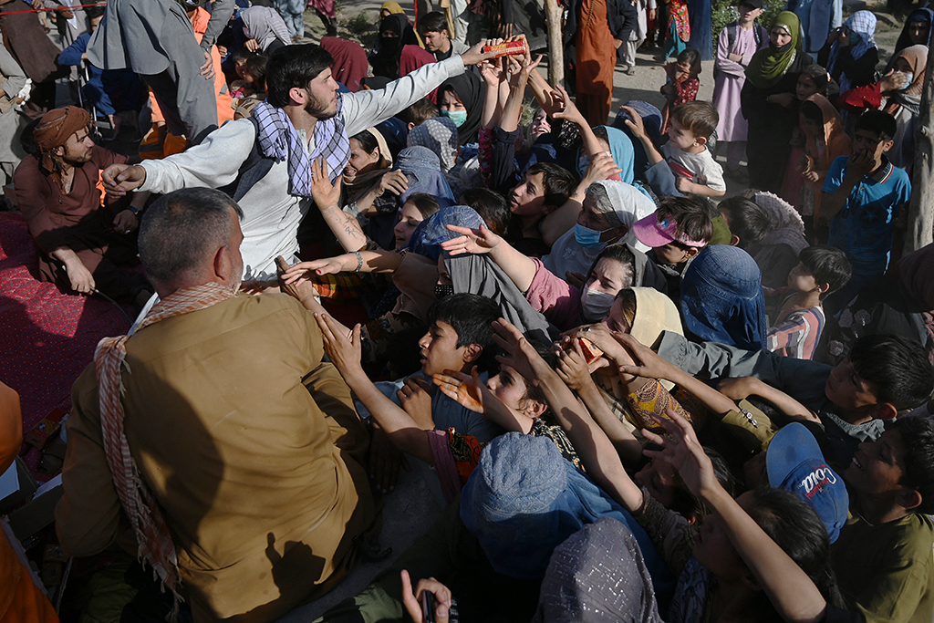 Afghanische Binnenflüchtlinge in Kabul (Bild: Wakil Kohsar/AFP)