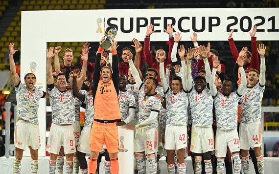 Bayern München gewinnt Supercup gegen Borussia Dortmund (Bild: Ina Fassbender/AFP)