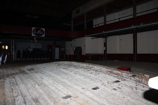 Der Kursaal von Limbourg kurz nach dem Hochwasser (Bild: Andreas Lejeune/BRF) (Bild: Andreas Lejeune/BRF)