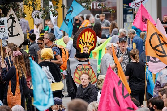 Proteste von Extinction Rebellion in London am Montag (Bild: Tolga Akmen/AFP)