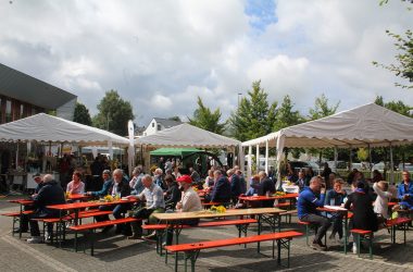 Erster "Fair-Wandel-Markt" in St. Vith (Bild: Michaela Brück/BRF)