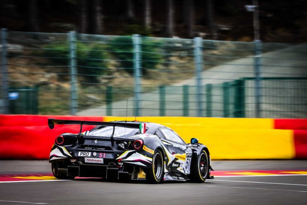 Ferrari liegt beim 24-Stunden-Rennen von Spa in Führung (Bild: Patrick Heck/SRO)