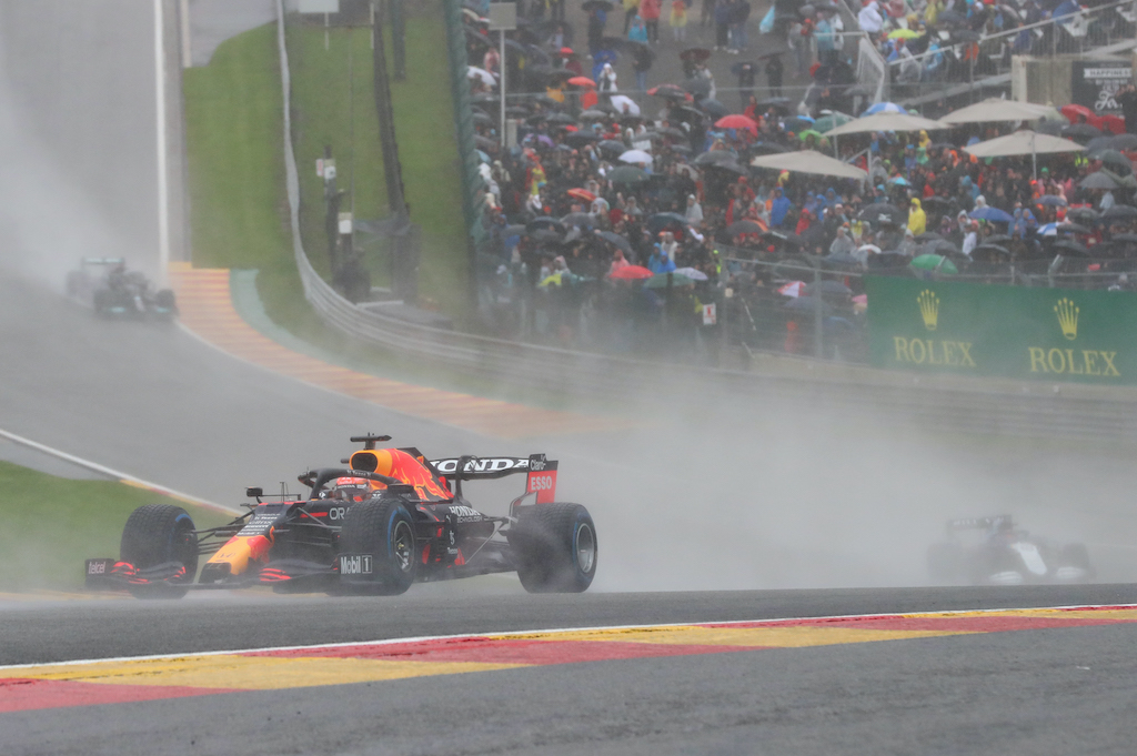 Der Regen machte der Formel 1 einen Strich durch die Rechnung (Bild: Benoit Doppagne/Belga)