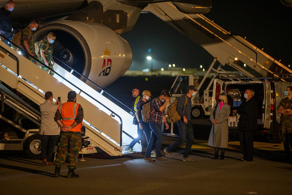 Ankunft der belgischen Soldaten in Melsbroek (Bild: Nicolas Maeterlinck/Belga)