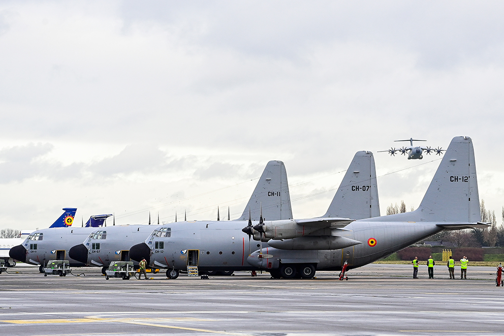 Militärflugzeuge am Flughafen von Melsbroek (Bild: Laurie Dieffembacq/Belga)