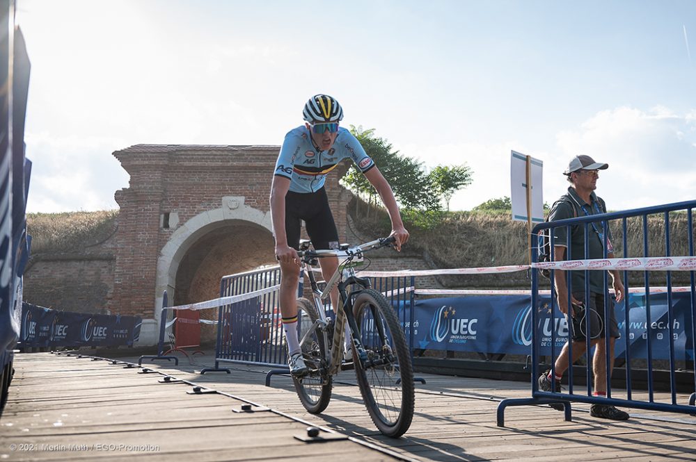 Der Raerener Mountainbiker Tim Rex bei seiner EM-Premiere in Novi Sad (Bild: Muthsrb-novisad-ech-xcr)