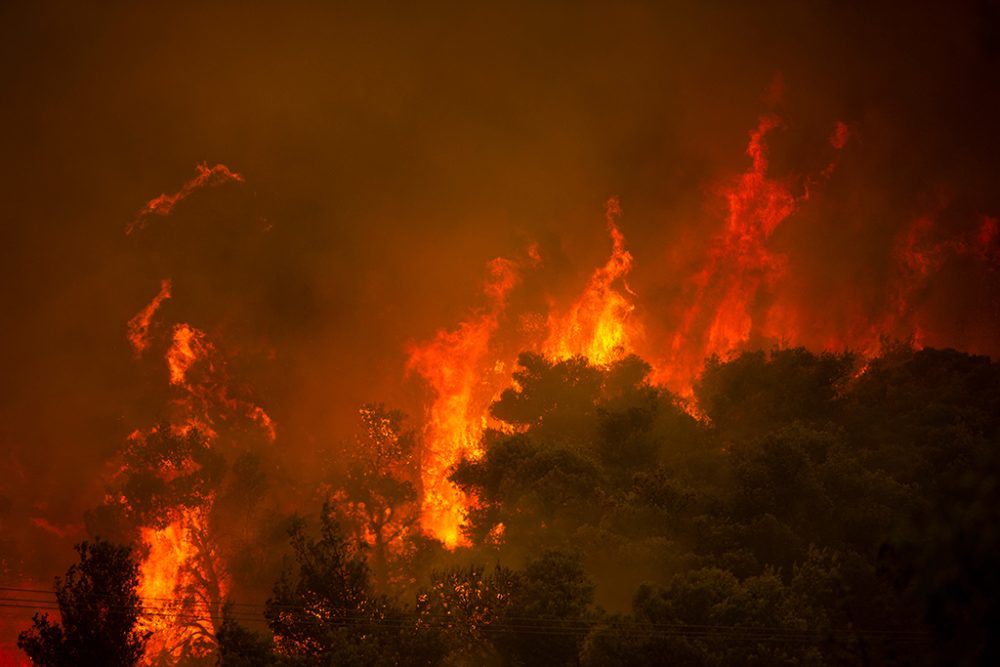 Waldbrand bei Athen (Bild: Angelos Tzortzinis/AFP)