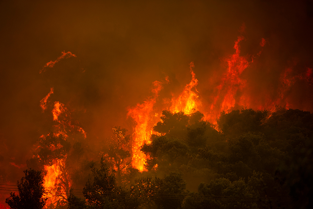 Waldbrand bei Athen (Bild: Angelos Tzortzinis/AFP)