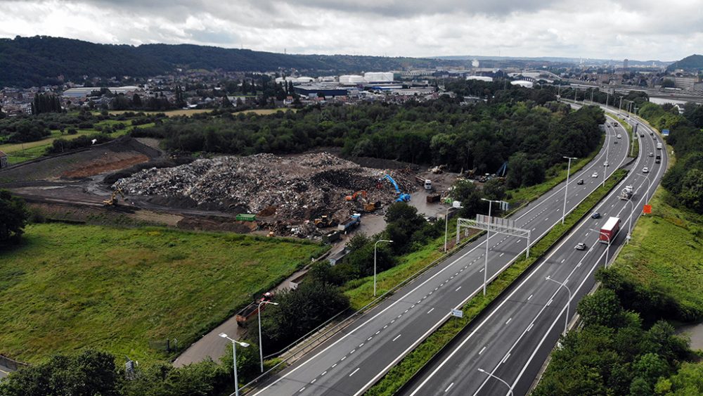 Müllberg in Wandre (Bild: Eric Lalmand/Belga)