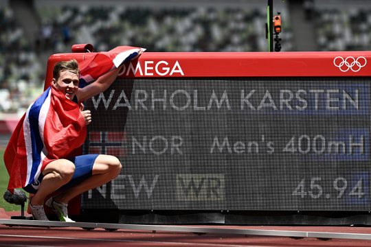 Karsten Warholm (Bild: Jewel Samad/AFP)